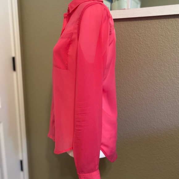 Aeropostale Sheer Pink Blouse Size Medium - Picture 5 of 9